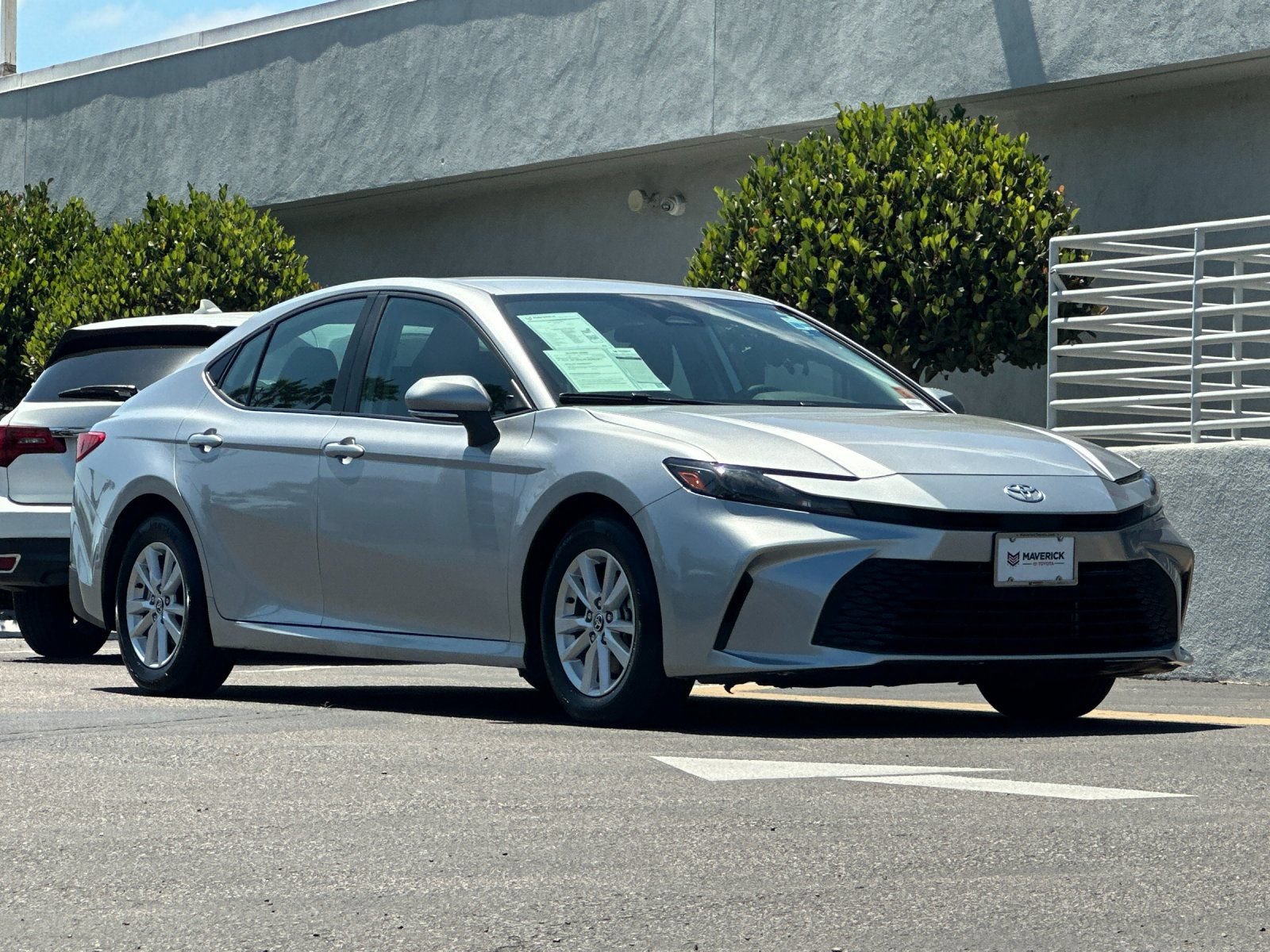 Used 2025 Toyota Camry LE FWD image 8