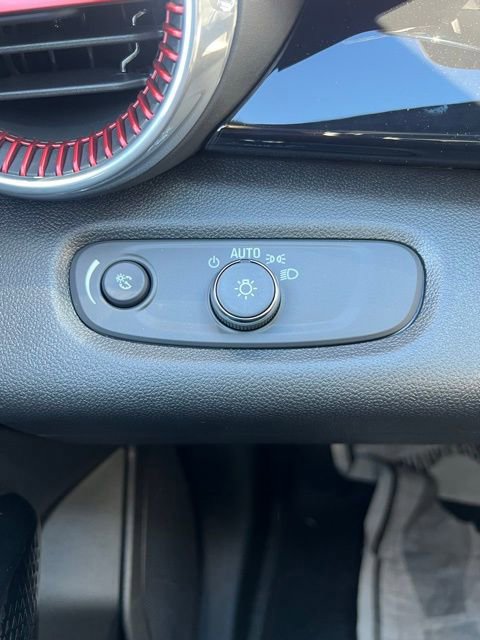 New 2026 Chevrolet Trax RS w/ Sunroof Package image 39