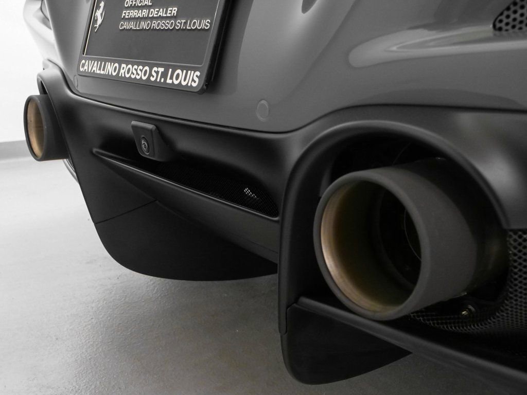 Used 2022 Ferrari F8 Tributo image 37