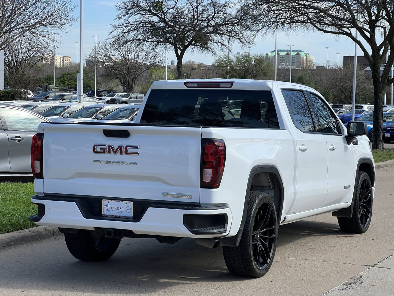 Used 2025 GMC Sierra 1500 Elevation image 4