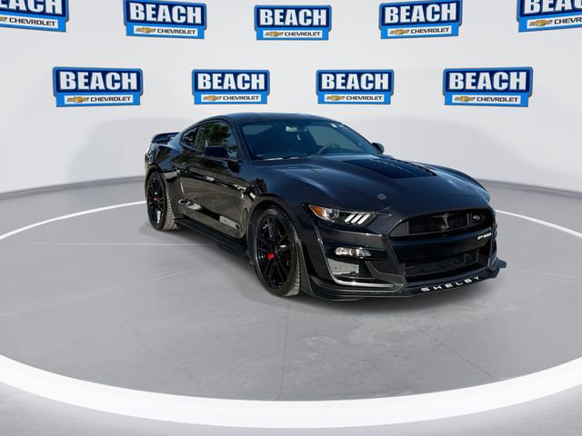 Used 2022 Ford Mustang Shelby GT500 w/ Technology Package image 2
