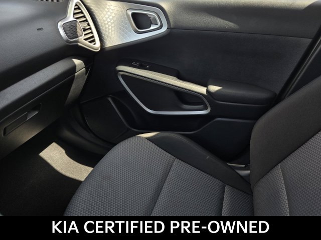 Certified 2025 Kia Soul LX w/ LX Technology Package FWD image 26