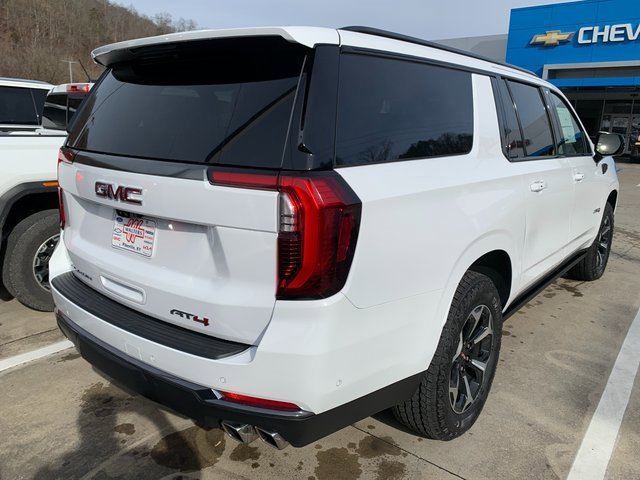 New 2026 GMC Yukon XL AT4 w/ AT4 Premium Plus Package image 30