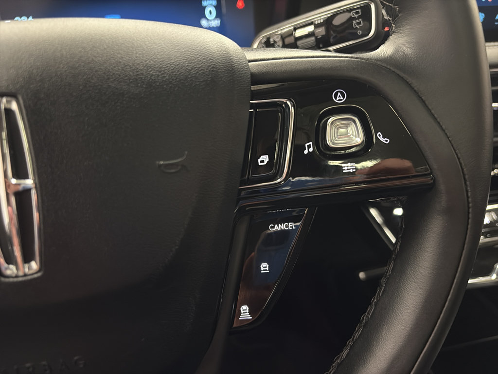 Used 2025 Lincoln Corsair Grand Touring w/ Jet Appearance Package AWD/4WD image 25