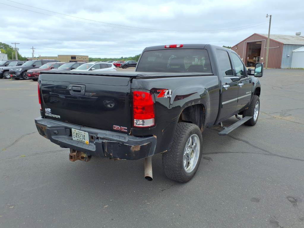 Used 2013 GMC Sierra 2500 Denali w/ Suspension Package, Off-Road AWD/4WD image 6