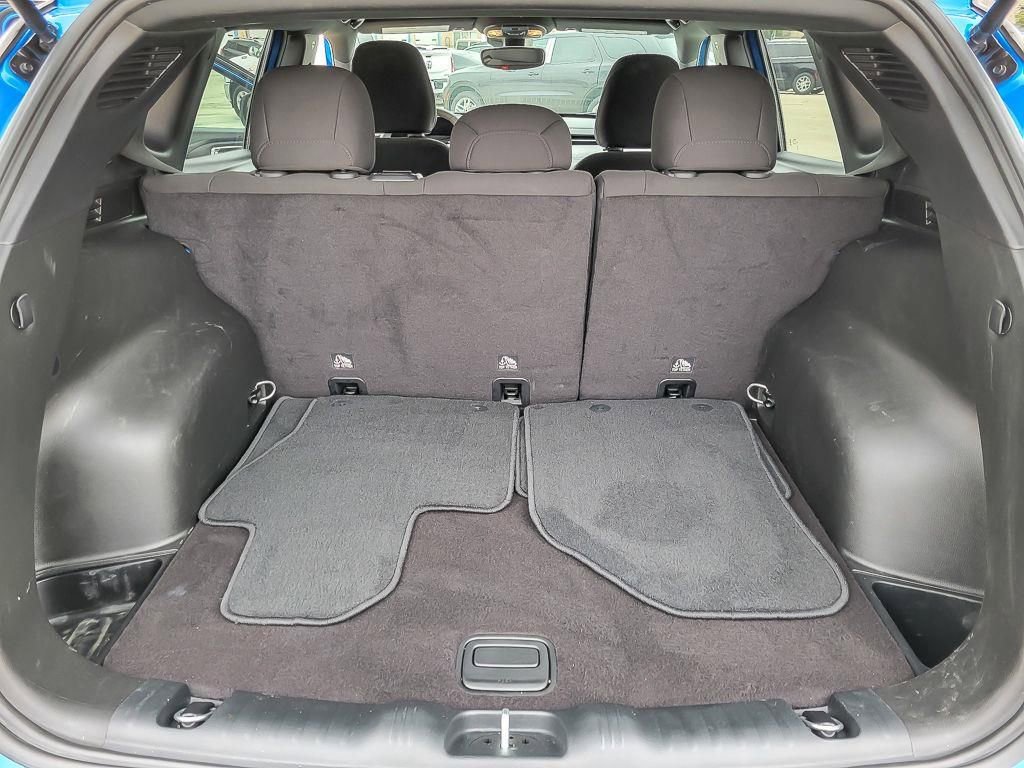 Used 2024 Jeep Compass Sport image 19