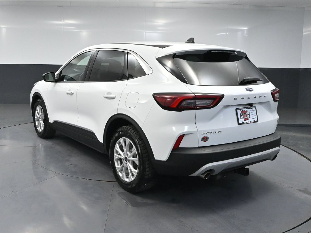 Used 2023 Ford Escape Active w/ Cold Weather Package FWD image 6