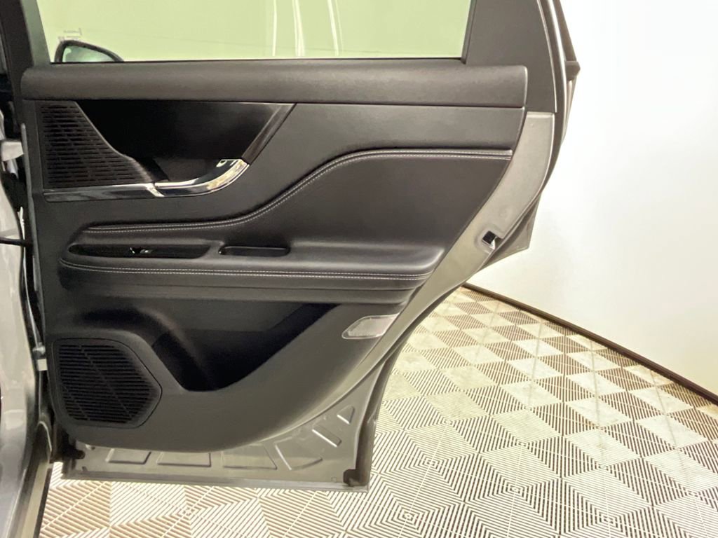 Used 2022 Lincoln Corsair FWD image 24