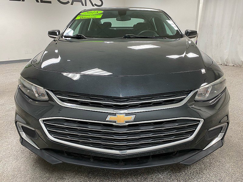 Used 2018 Chevrolet Malibu LT image 2