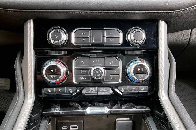 Used 2024 GMC Yukon XL Denali AWD/4WD image 24