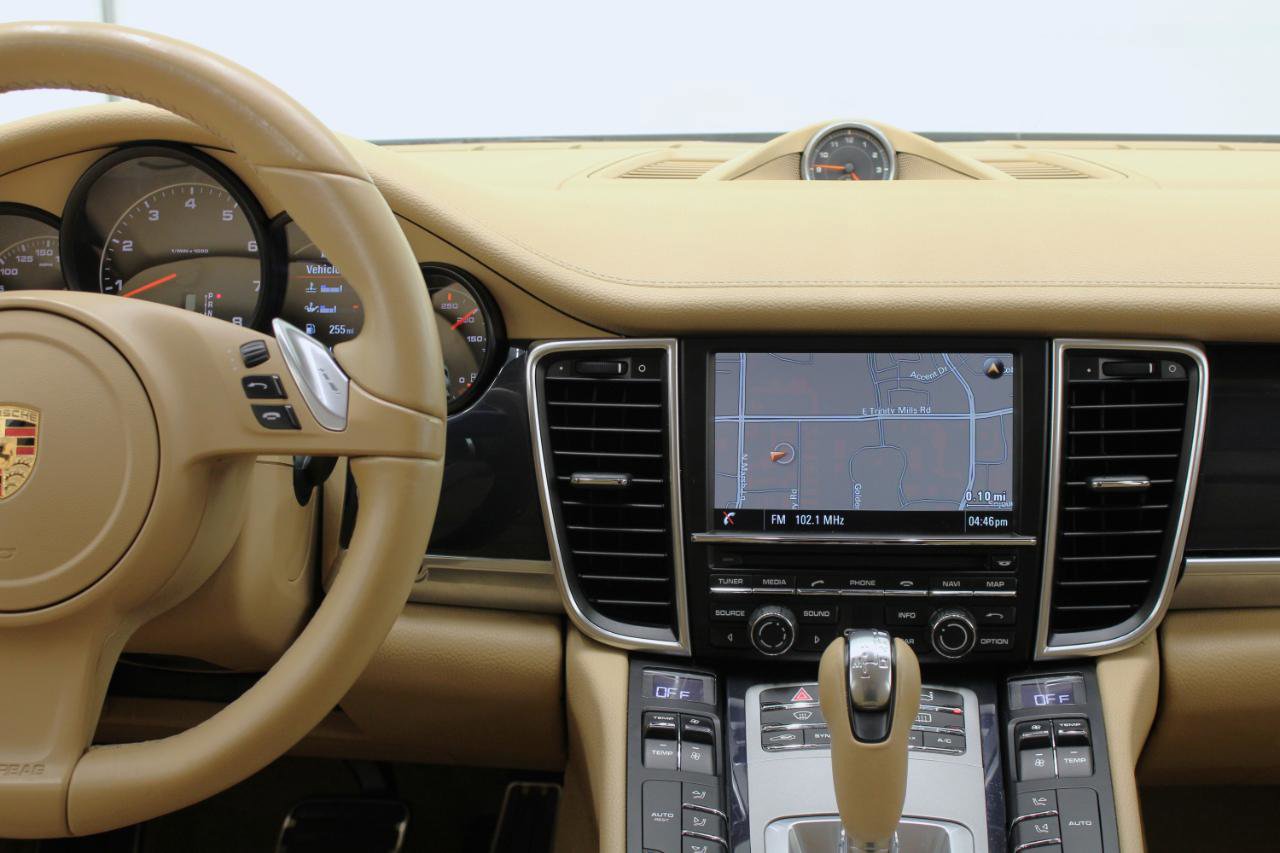 Used 2016 Porsche Panamera Edition image 57