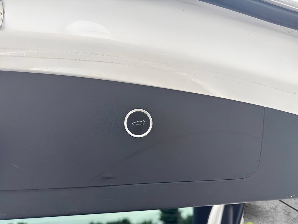 Used 2019 Tesla Model X 100D AWD/4WD image 34