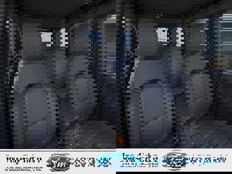 New 2025 Ford Bronco Outer Banks w/ Black Appearance Package image 42
