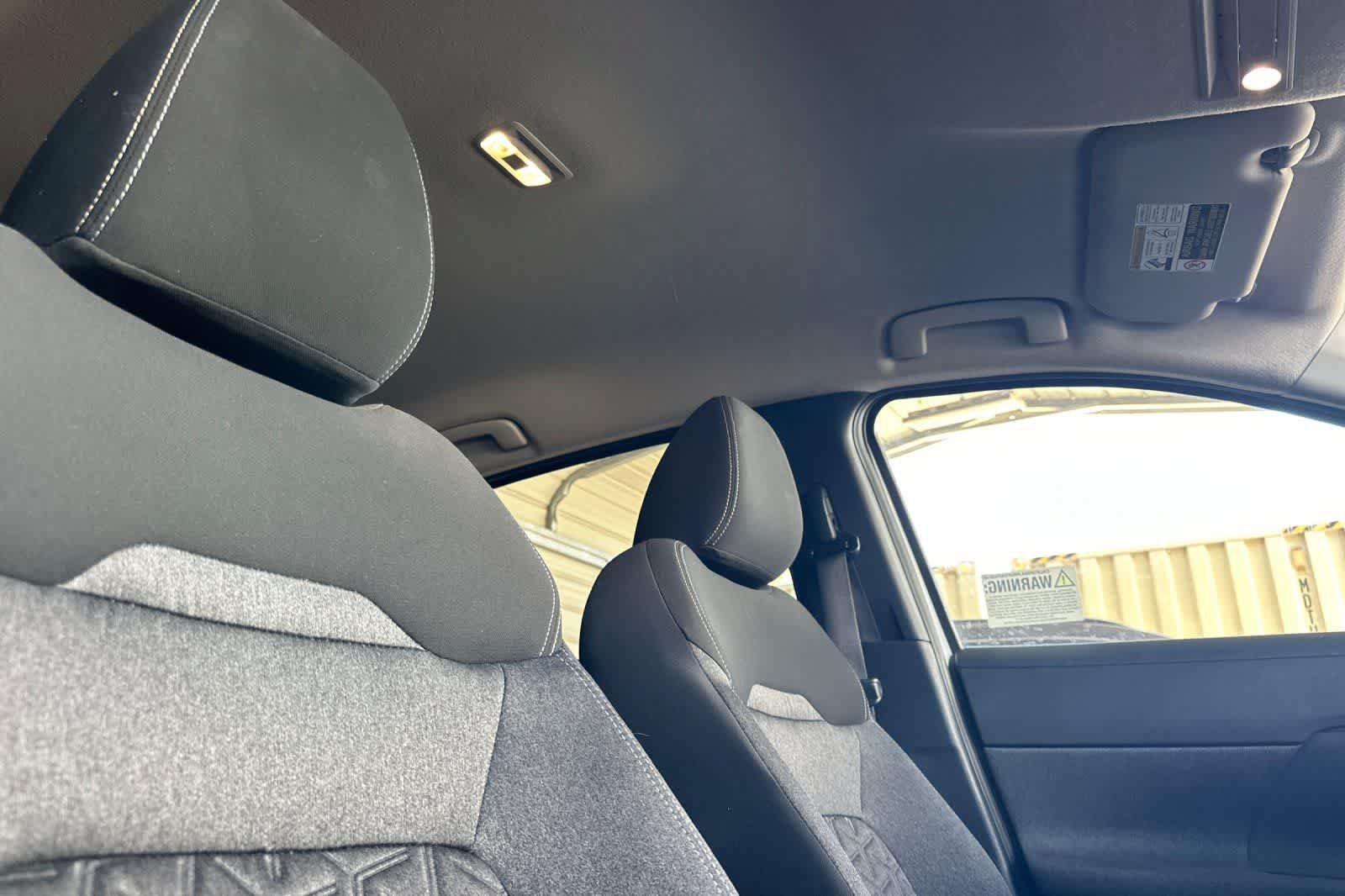 Used 2025 Nissan Kicks SV FWD image 18
