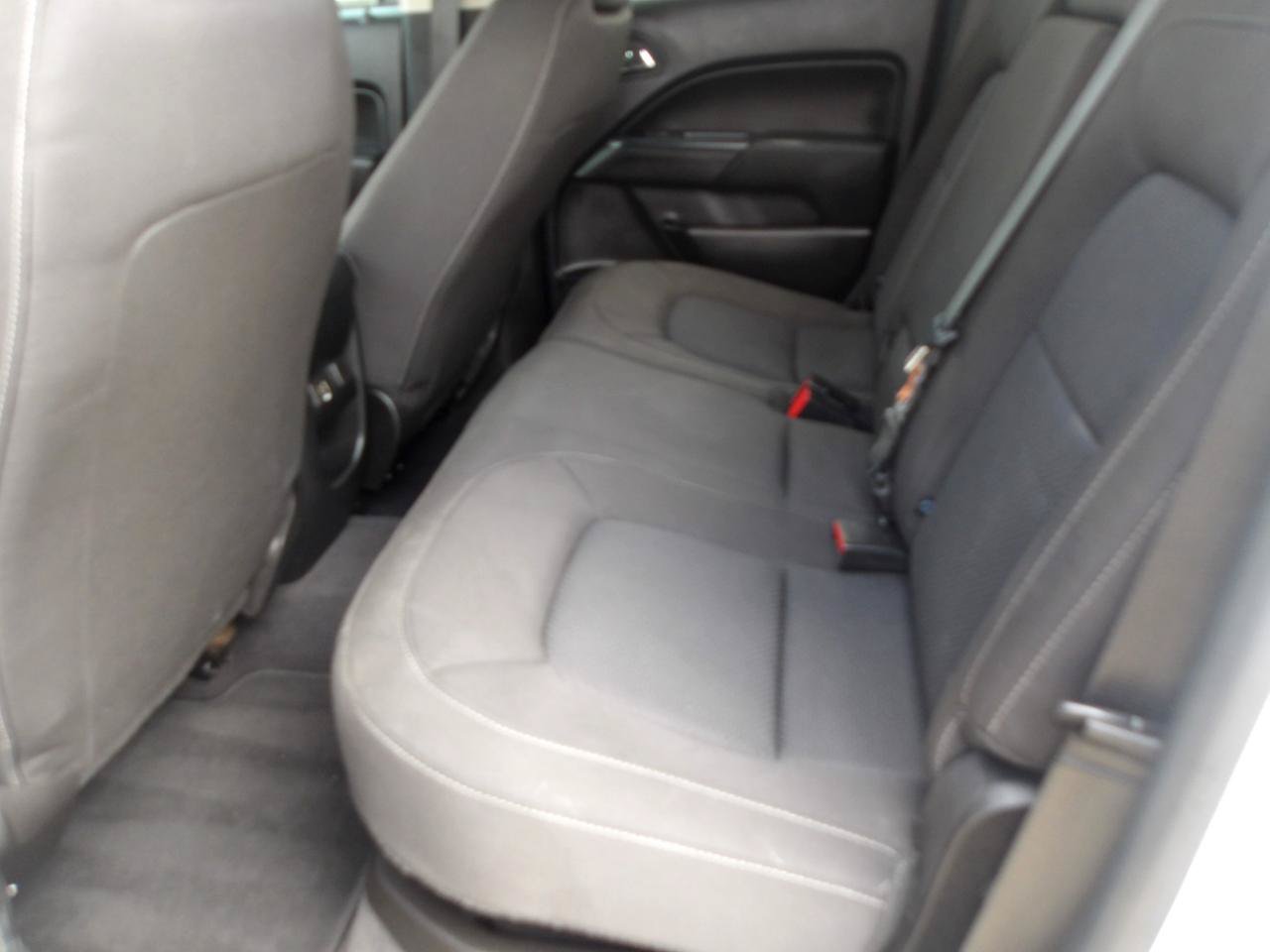 Used 2020 Chevrolet Colorado LT w/ LT Convenience Package AWD/4WD image 17