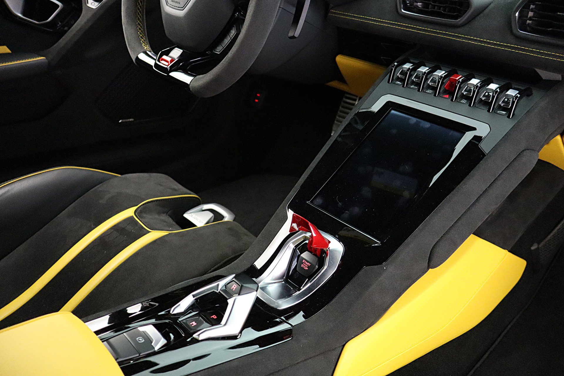 Used 2024 Lamborghini Huracan Tecnica RWD image 35