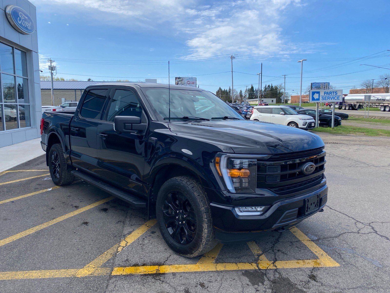Used 2023 Ford F150 XLT w/ Equipment Group 302A High image 7
