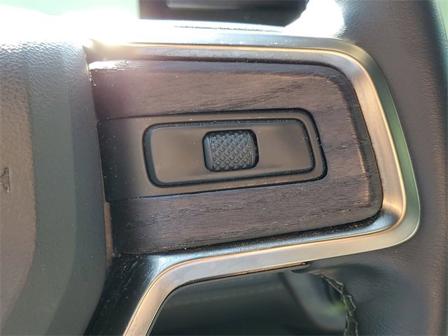 Used 2022 Rivian R1T Adventure image 22