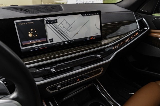 Used 2024 BMW X5 xDrive40i w/ Executive Package image 14