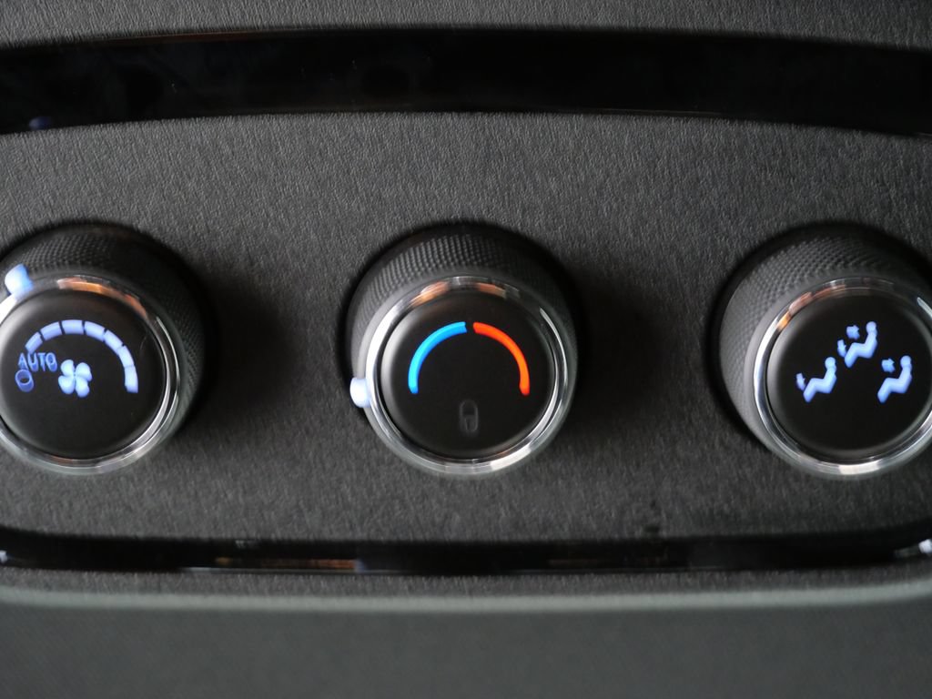 Used 2025 Dodge Durango GT AWD/4WD image 25