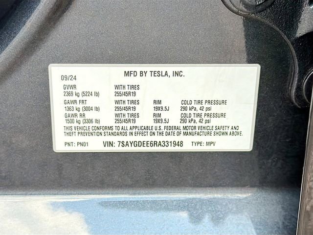 Used 2024 Tesla Model Y Long Range AWD/4WD image 40