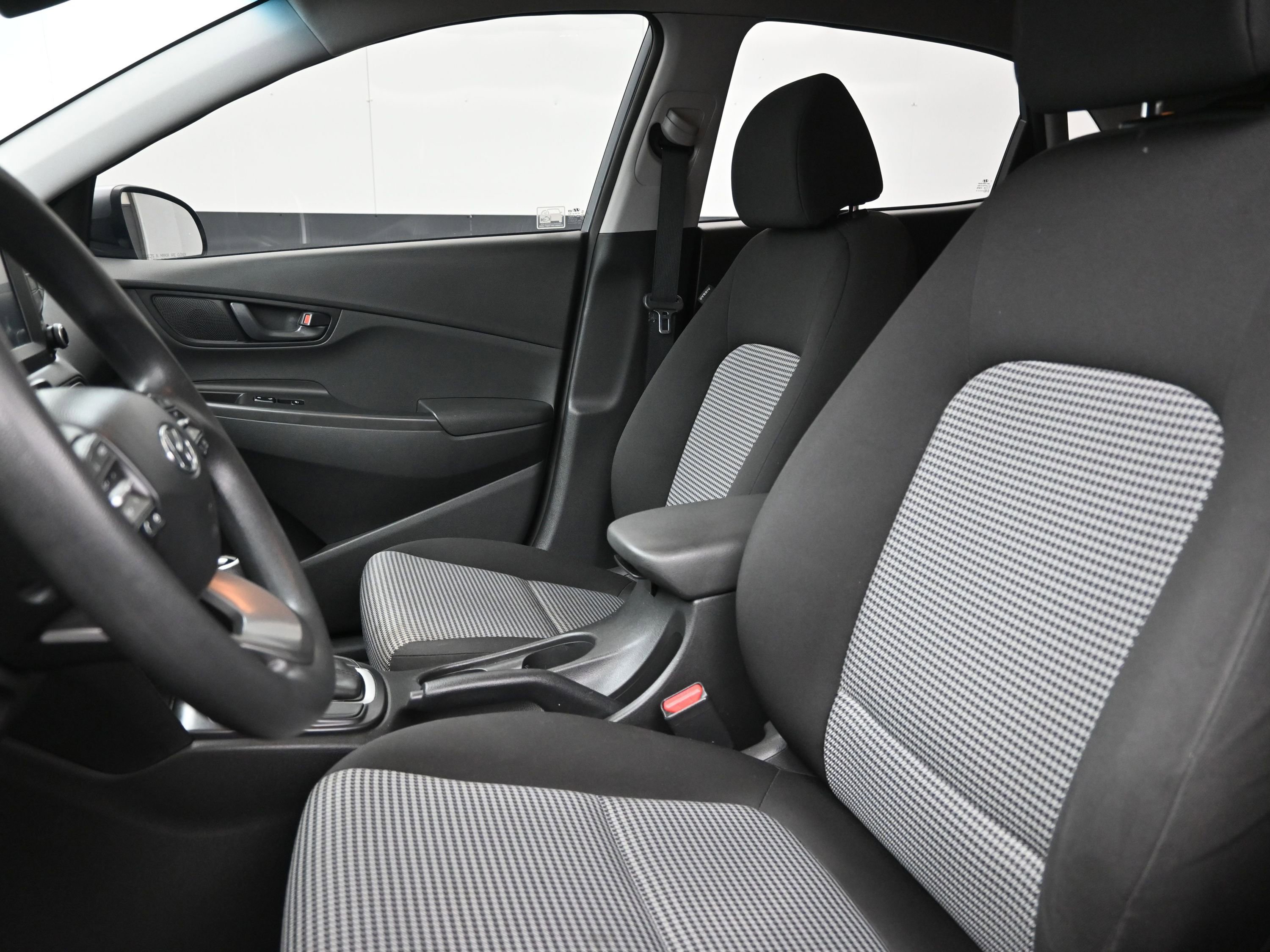 Used 2021 Hyundai Kona SE AWD/4WD image 11