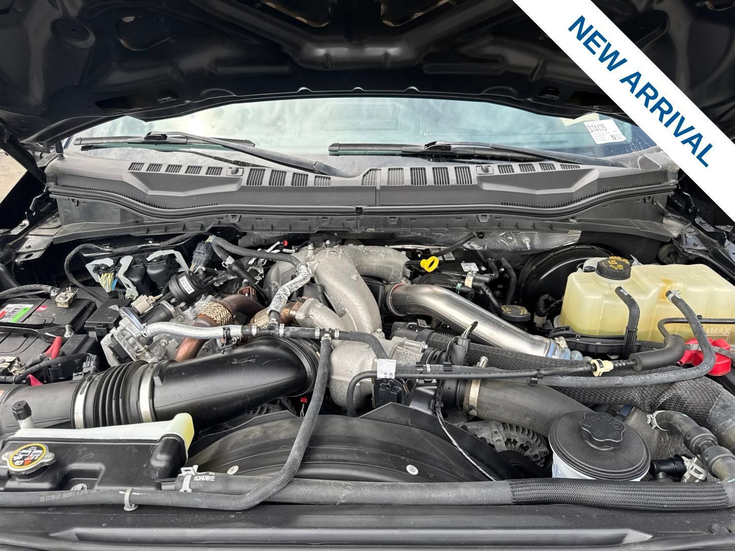 Used 2022 Ford F350 Lariat w/ Tremor Off-Road Package AWD/4WD image 33