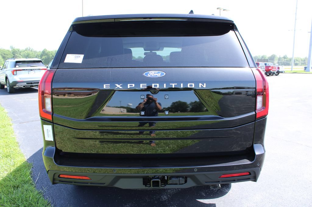 New 2027 Ford Expedition Active AWD/4WD image 9