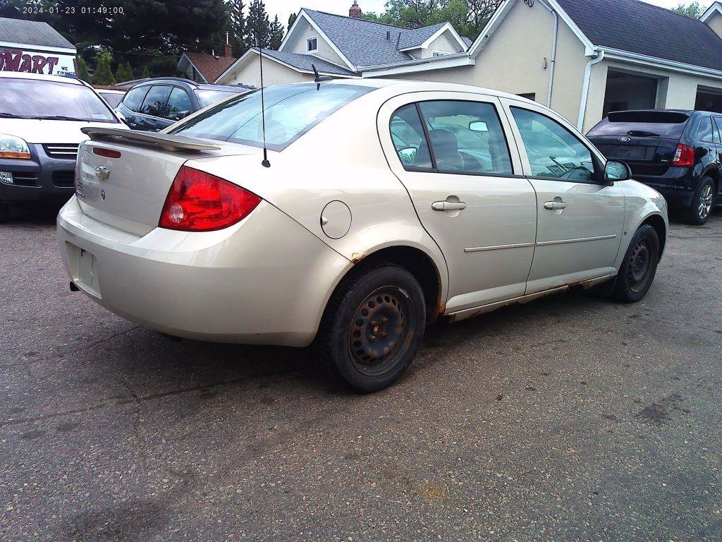 Used 2009 Chevrolet Cobalt LT FWD image 4