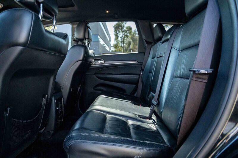 Used 2016 Jeep Grand Cherokee Limited image 21