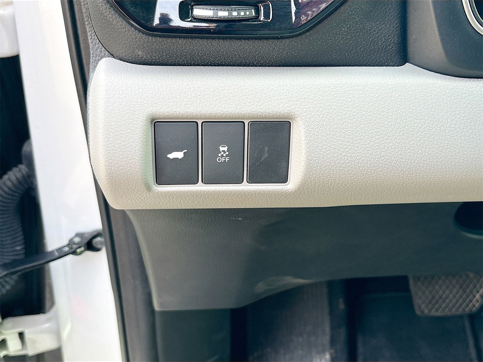 Used 2023 Honda Pilot Touring image 10