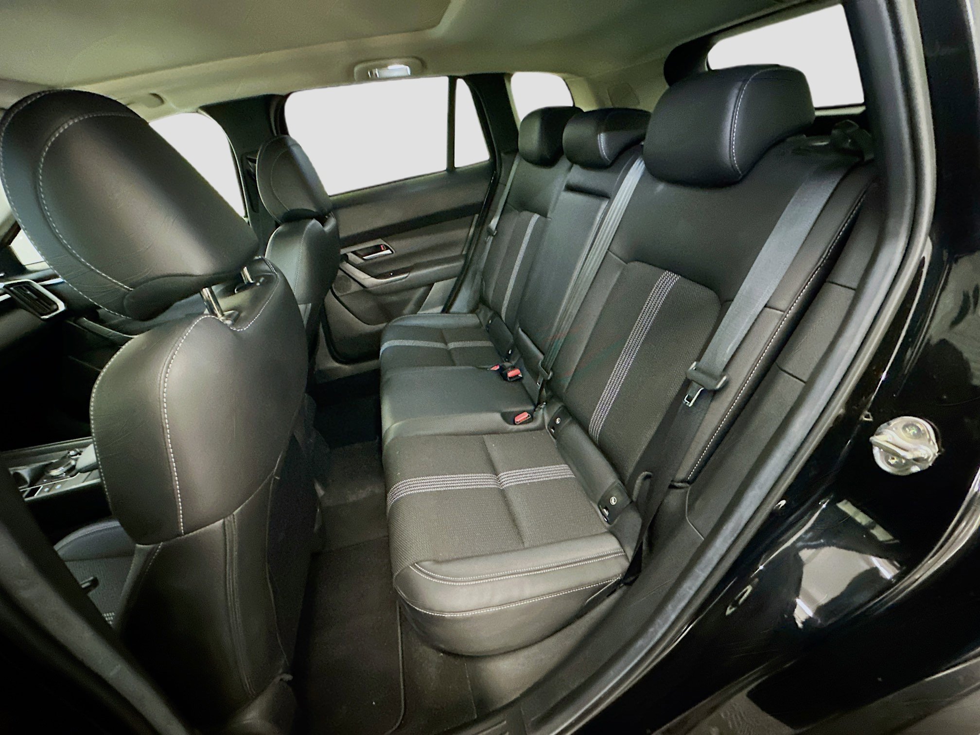 Used 2025 MAZDA CX-50 AWD 2.5 S w/ Premium Package image 30