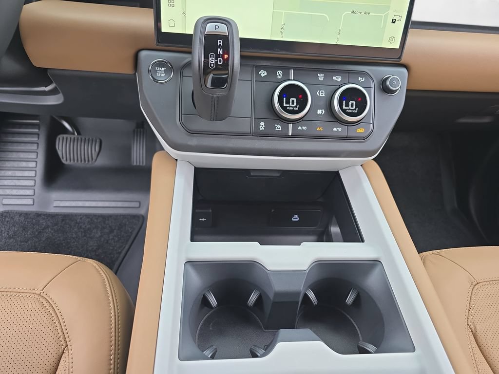 New 2026 Land Rover Defender 110 S AWD/4WD image 25