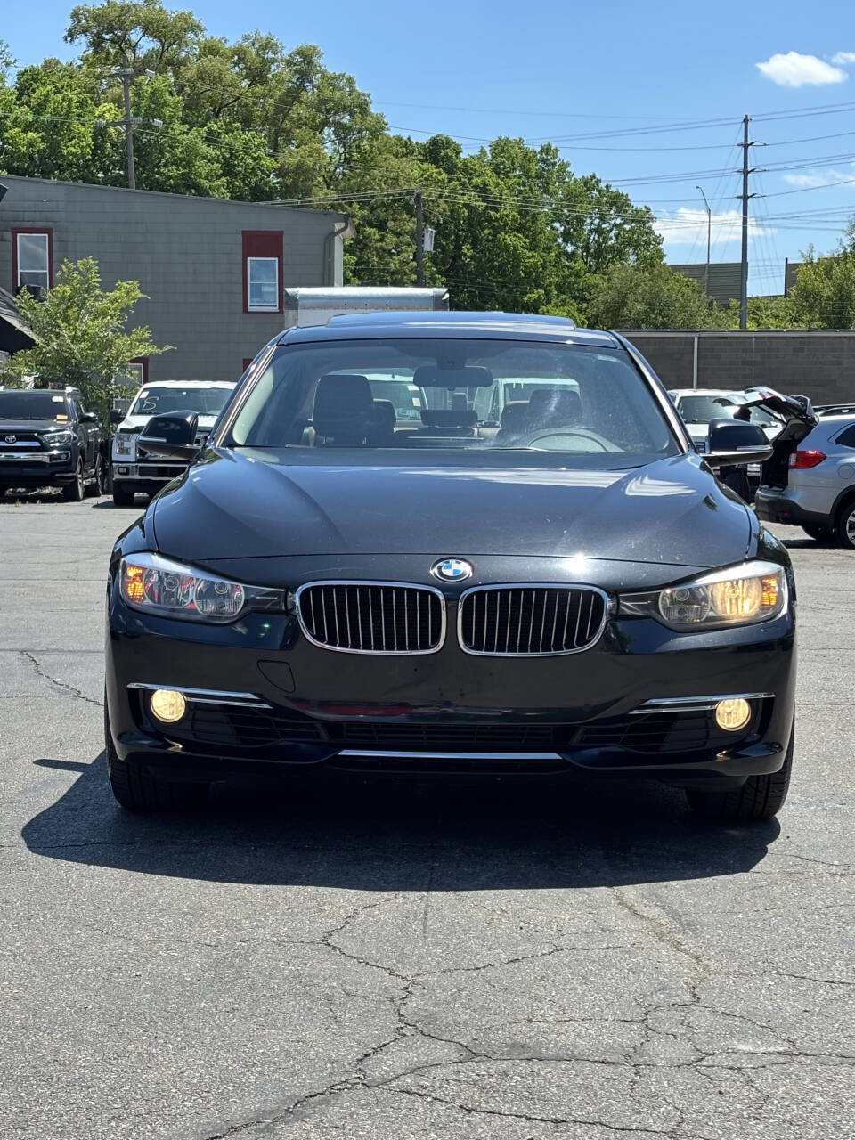 Used 2014 BMW 328i xDrive Sedan AWD/4WD image 3