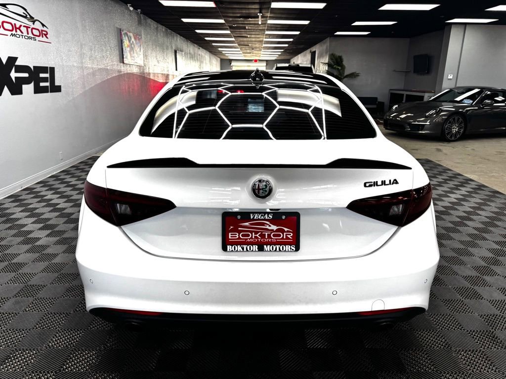 Used 2019 Alfa Romeo Giulia Ti w/ Nero Edizione image 13