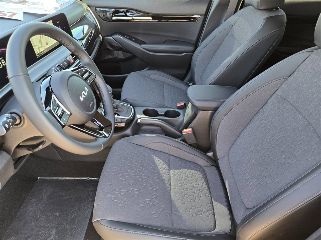 New 2026 Kia Seltos S image 9