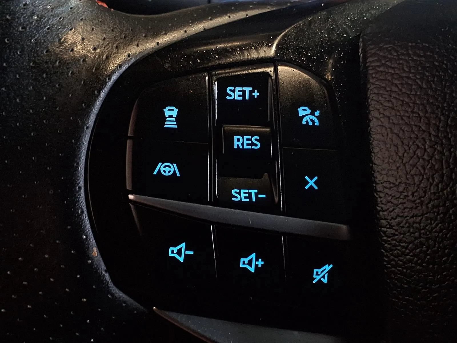 Used 2023 Ford Explorer ST-Line RWD image 28