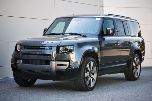 New 2026 Land Rover Defender 130 V8 AWD/4WD image 1