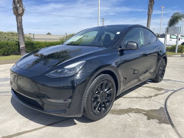 Used 2023 Tesla Model Y Long Range image 1