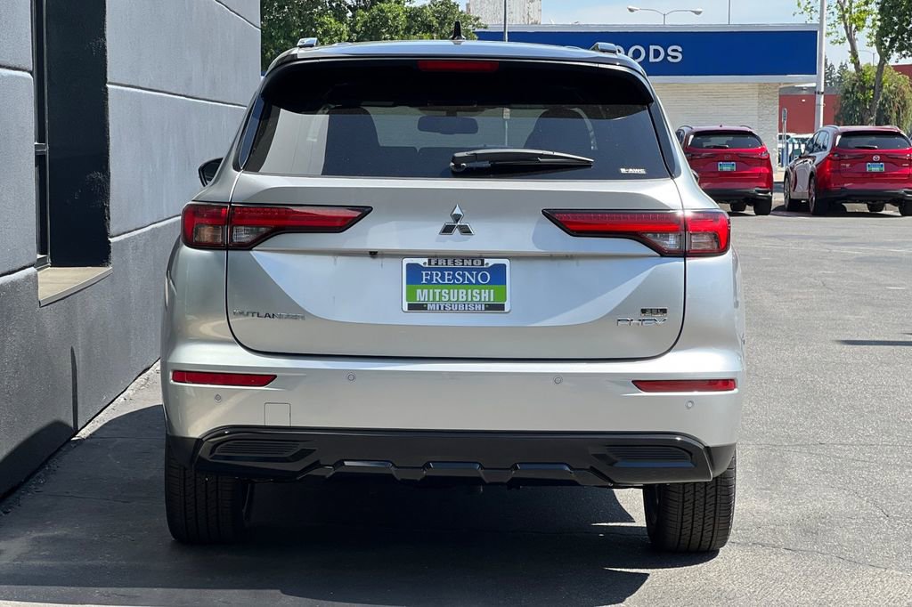 New 2025 Mitsubishi Outlander SEL Black Edition image 6
