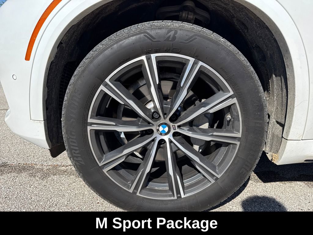 Used 2023 BMW X5 xDrive40i w/ Executive Package AWD/4WD image 11