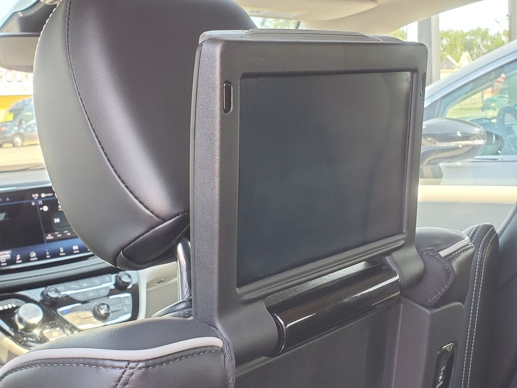 Used 2024 Chrysler Pacifica Limited w/ Uconnect Theater Family Group AWD/4WD image 29