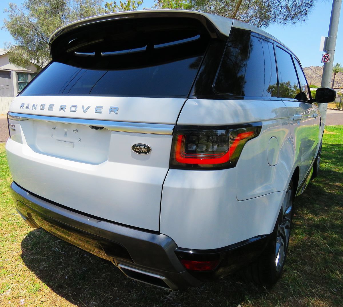 Used 2018 Land Rover Range Rover Sport HSE AWD/4WD image 7