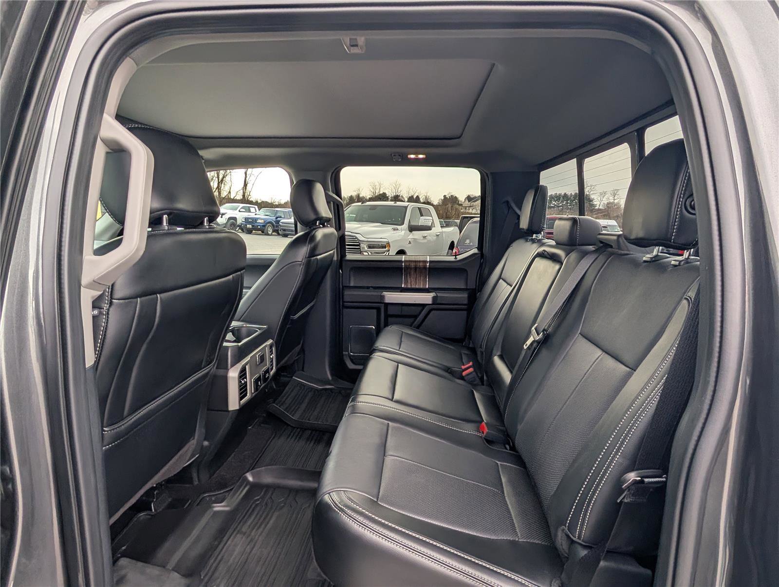 Used 2019 Ford F150 Lariat image 13