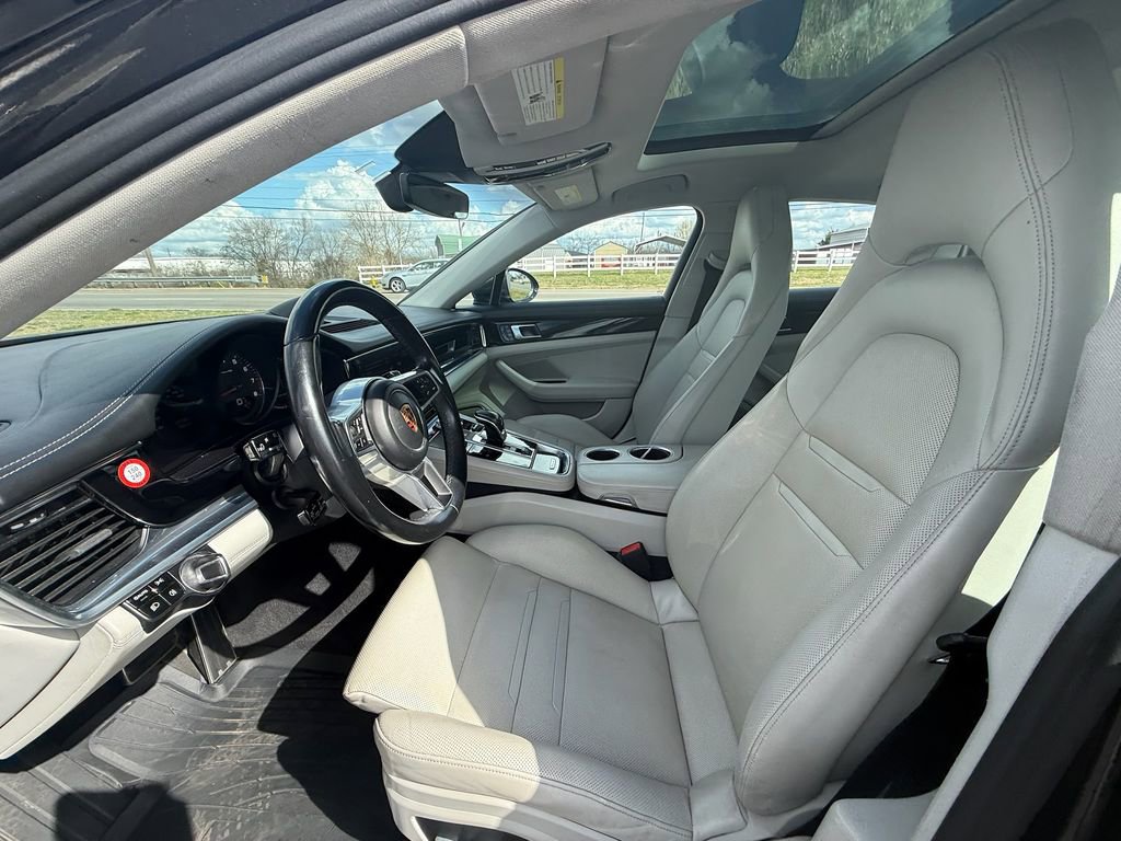 Used 2018 Porsche Panamera 4S image 12