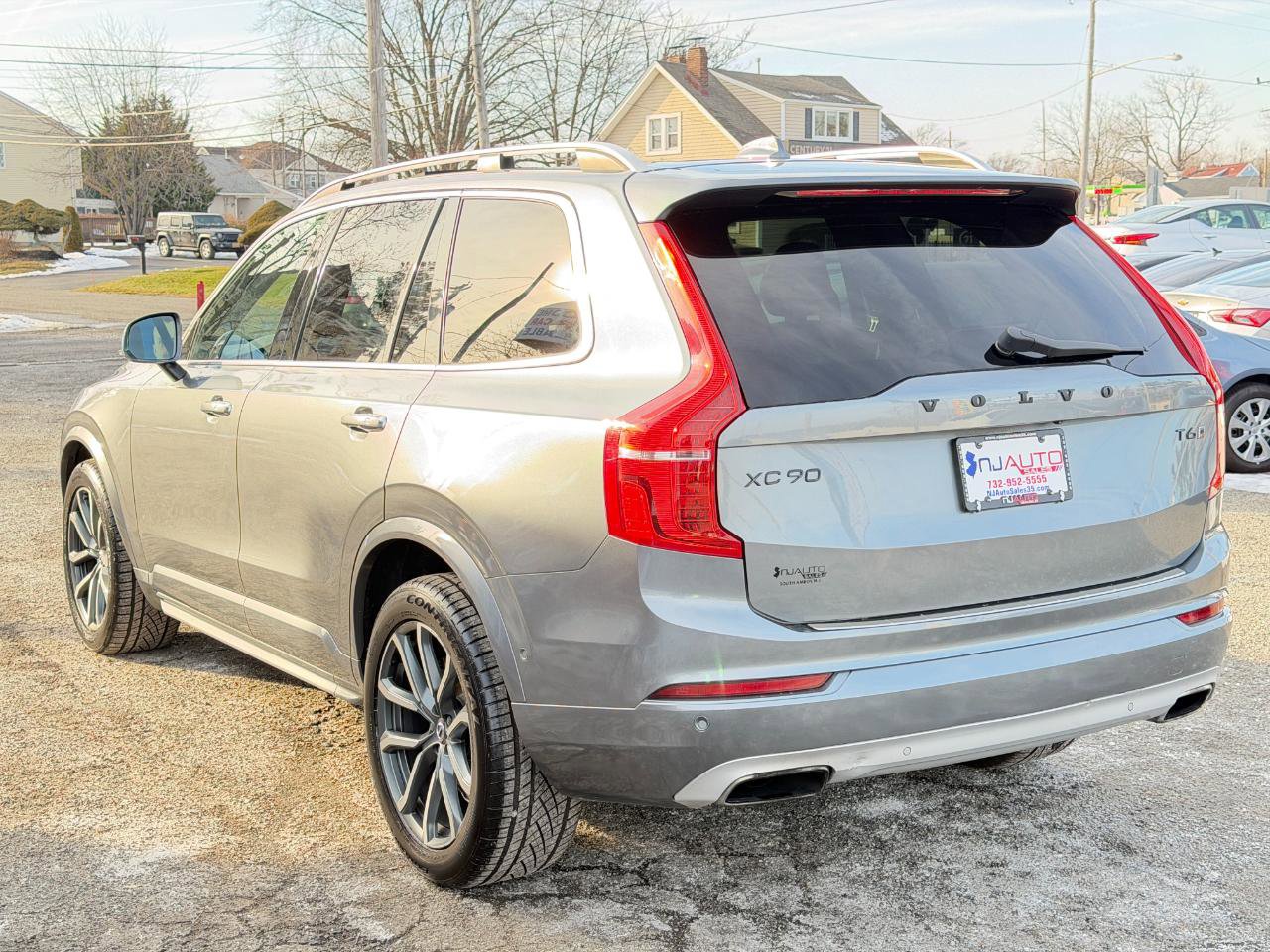 Used 2016 Volvo XC90 T6 Momentum w/ Momentum Plus Package AWD/4WD image 6
