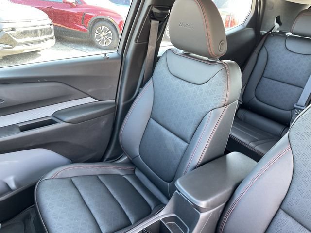 New 2027 Chevrolet Bolt RS w/ Technology Package FWD image 25