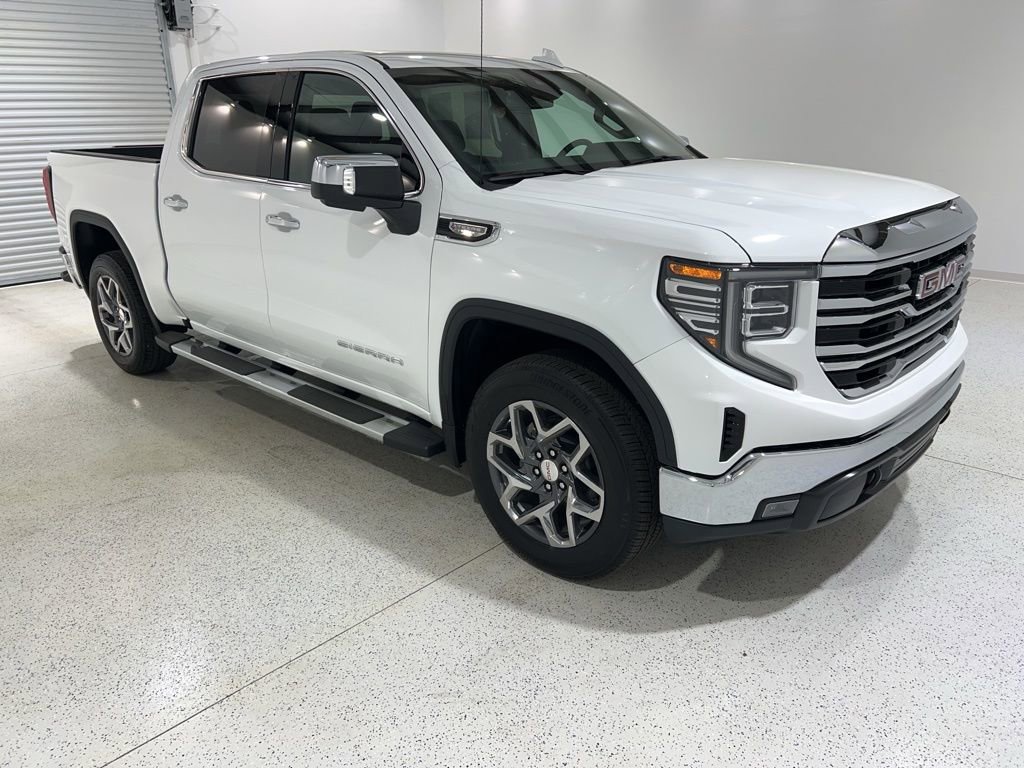 Used 2026 GMC Sierra 1500 SLT image 7