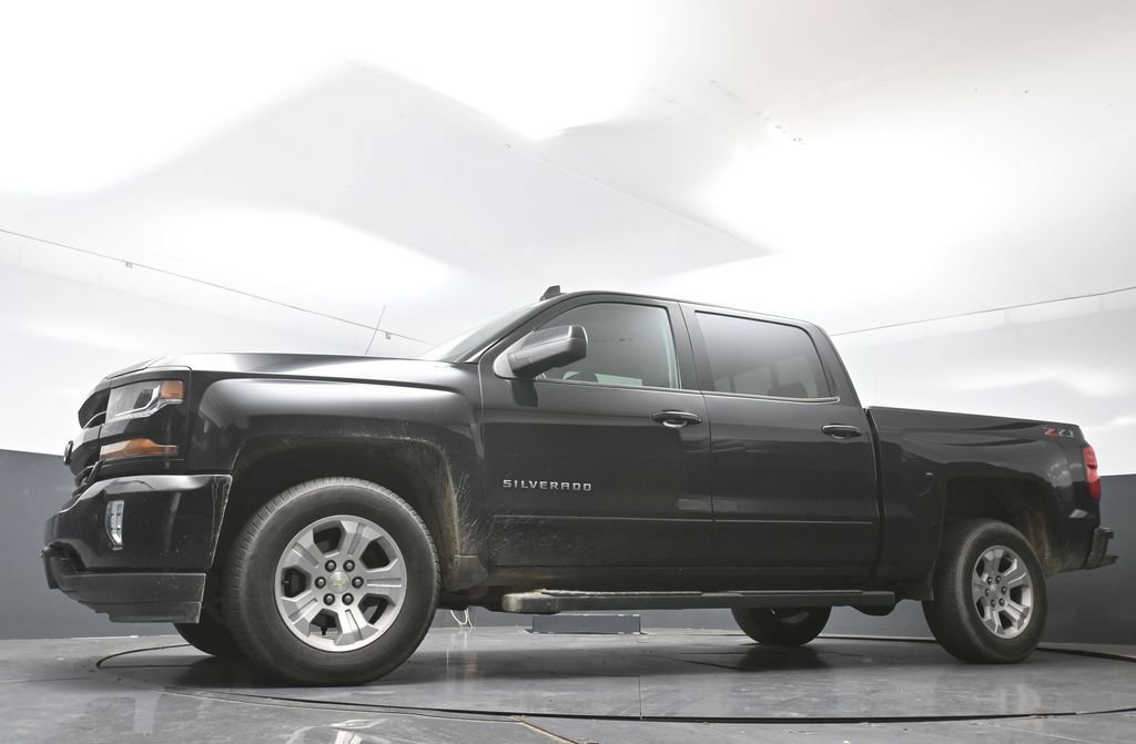 Used 2018 Chevrolet Silverado 1500 LT w/ All Star Edition AWD/4WD image 21