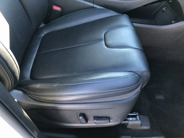 Used 2023 Hyundai Santa Fe SEL Premium image 16